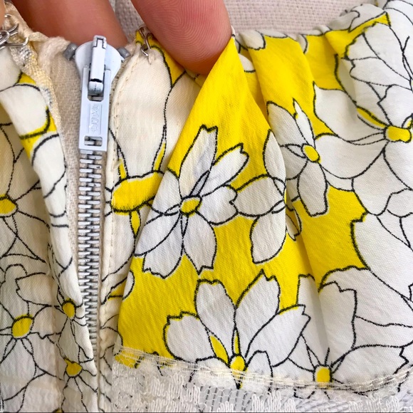 1960s Floral Ruffled Mini Dress, Nu-Mode, Yellow/White, Pleated, Size Small - Picture 4 of 5